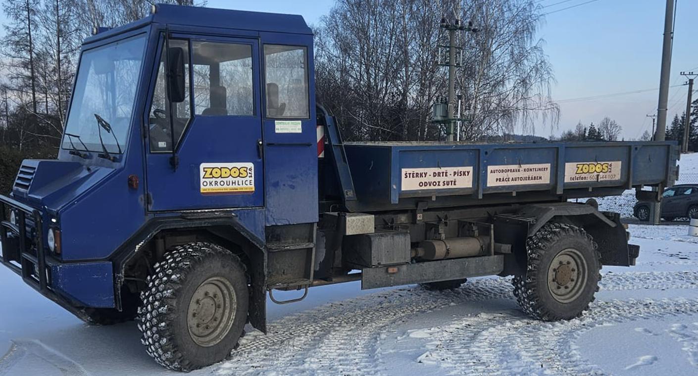 PRAGA 4x4 nosič kontejnerů PRAGA 4x4 nosič kontejnerů